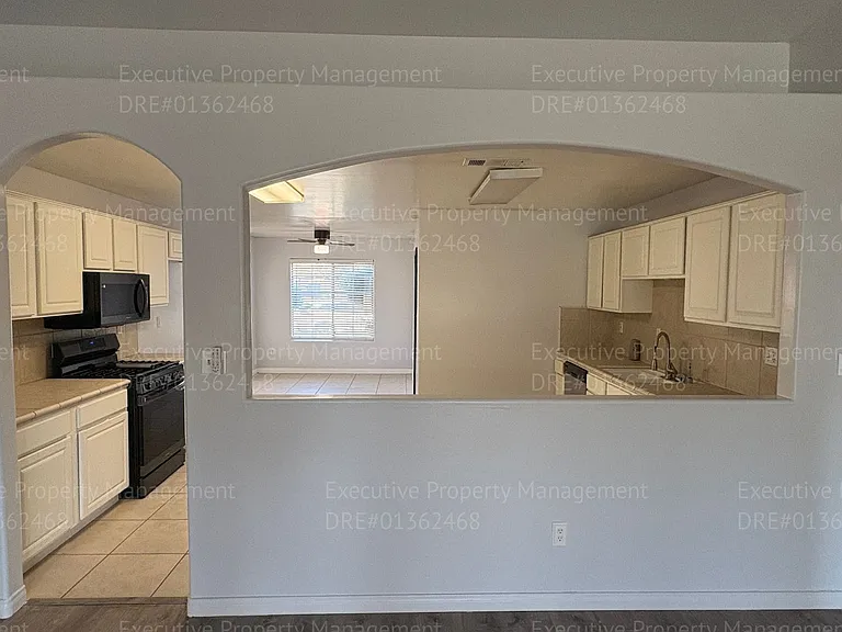 12108 Flat Iron Ct — Photo 35