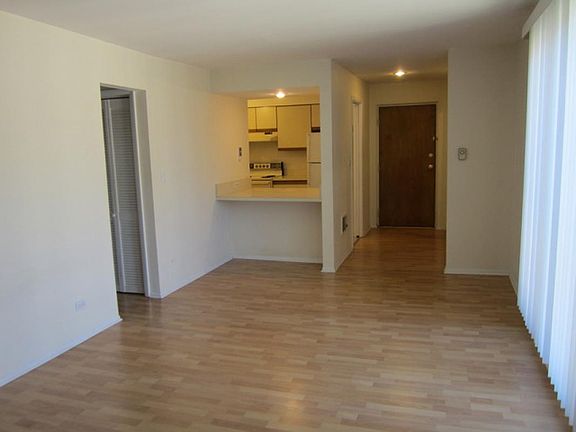 4th image of 1970 Cherry Ln APT 307
