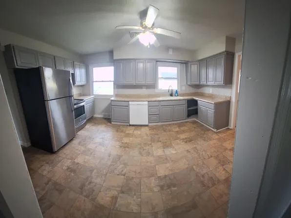 4454 N State Route 2, Oak Harbor, OH 43449