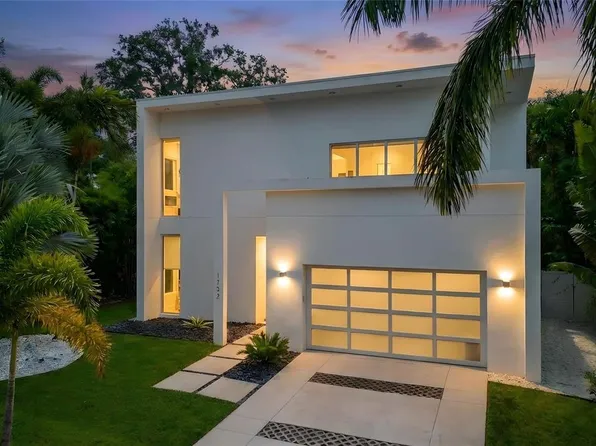 1732 Shoreland Dr, Sarasota, FL 34239