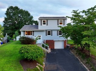 428 Alpine Village Dr, Monroeville, PA 15146