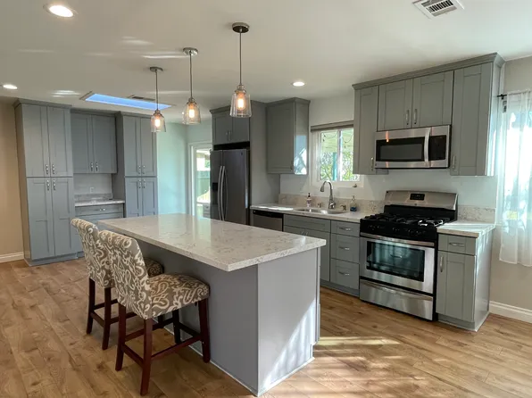 (undisclosed Address), Escondido, CA 92027