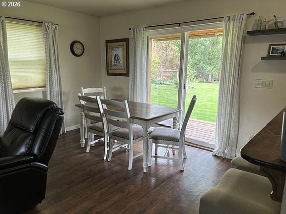 3rd image of 29584 Franks Creek Rd