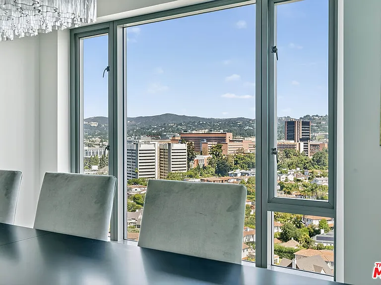 10727 Wilshire Blvd #1802 — Photo 8