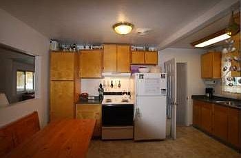 2nd image of 186 Napa St