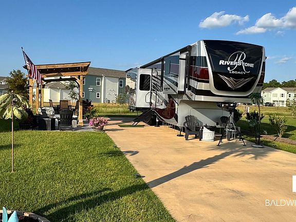 3rd image of 3113 Truckster Ln