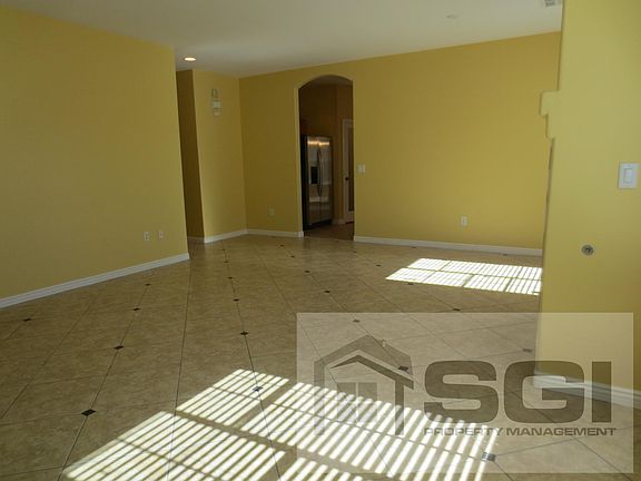 4th image of 2820 Mustang St