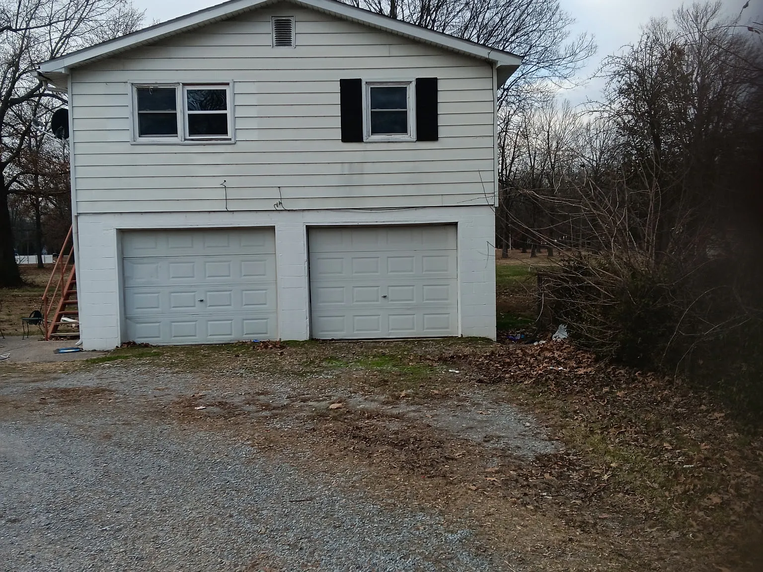 2 bed, $900 — Photo 1