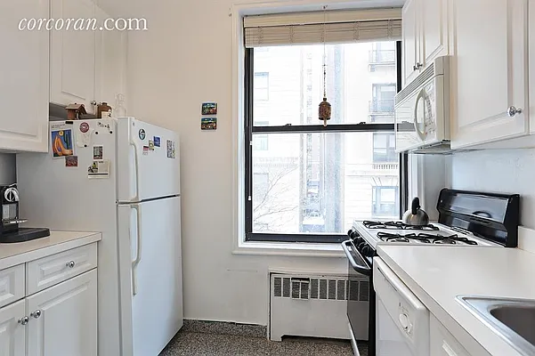 Sold by Corcoran | media 24