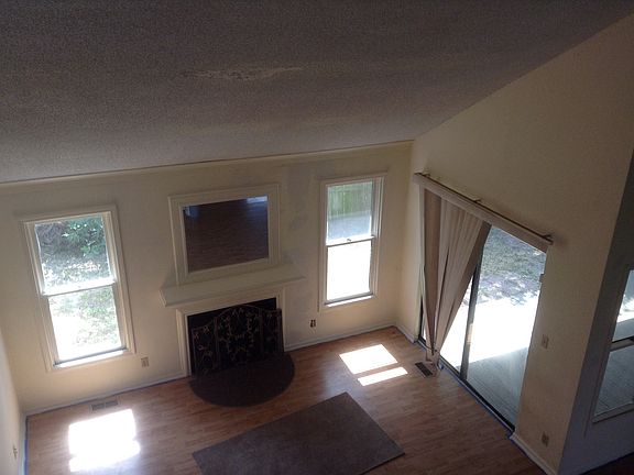 Grate room fireplace