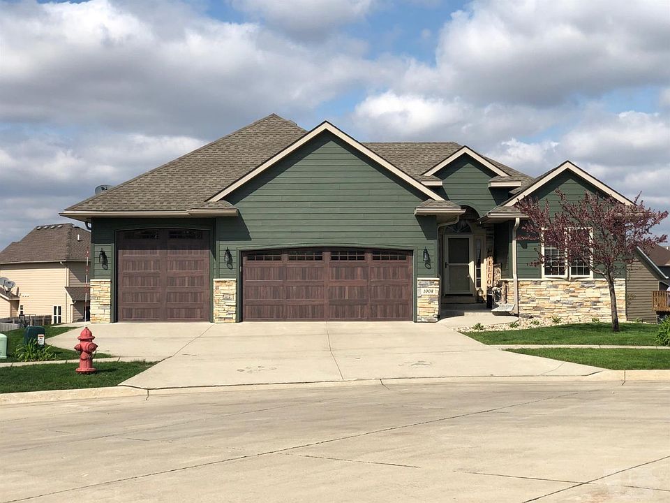 1st image of 1008 Pine Brooke Ct