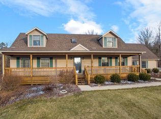 17709 Auburn Rd, Huntertown, IN 46748