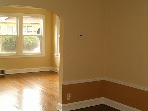 5th image of 1746 W Beverly Glen Pkwy