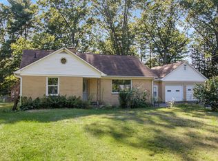 806 S Lagrave St, Paw Paw, MI 49079