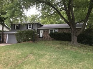 2908 Rimrock Dr, Lawrence, KS 66047