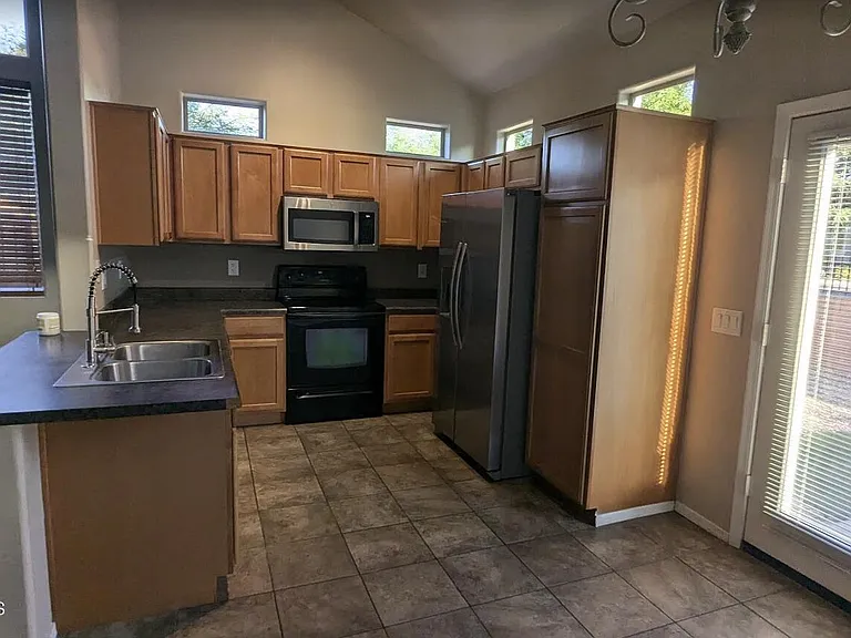9857 E Empress Ave — Photo 3