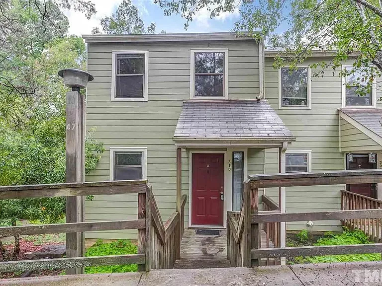 310 Cedarwood Ln #310 — Photo 3