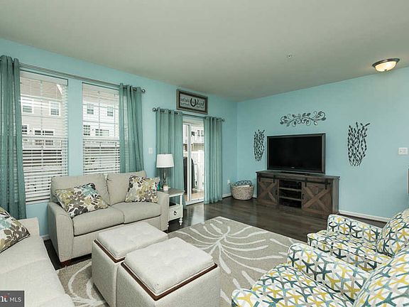 5th image of 539 Halite Dr