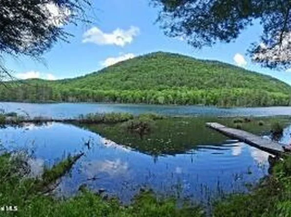 128 Mountain Path, Johnsburg, NY 12853