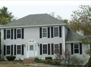 3 Blueridge Cir, Stratham, NH 03885