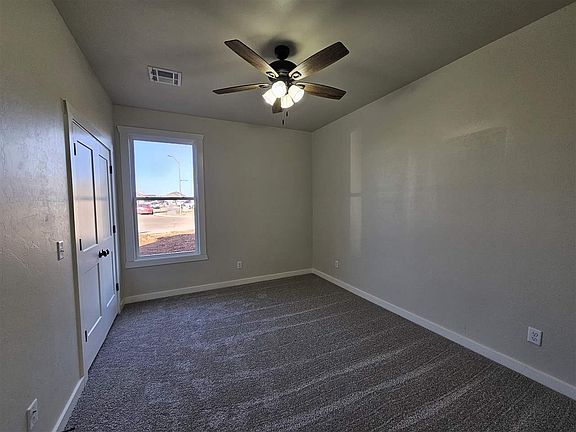 5th image of 2319 Blackhawk Dr