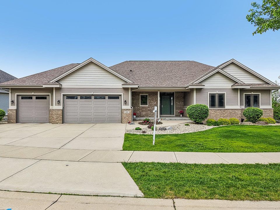 1st image of 1405 Emerald Ct