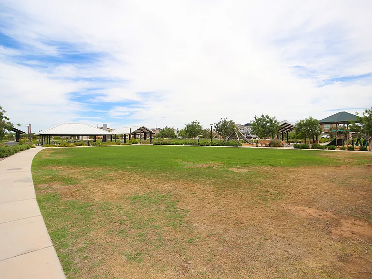 2250 E Kelly Dr — Photo 47