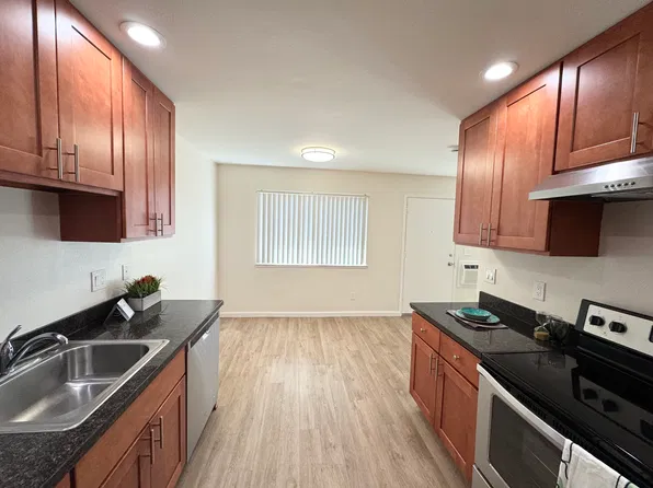 Tanglewood, 970 Meridian Ave #252, San Jose, CA 95126