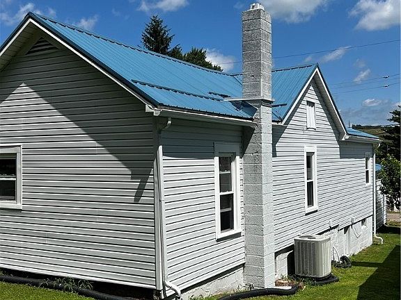 4th image of 48634 Walnut St