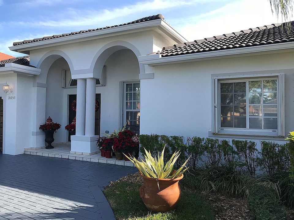 2nd image of 10253 SW 159th Ave