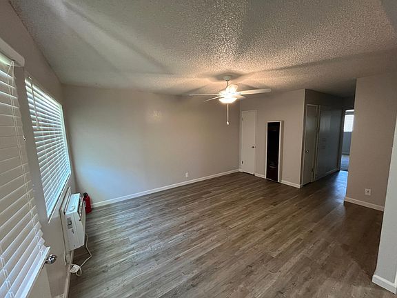 2nd image of 3037 N Vagedes Ave #C