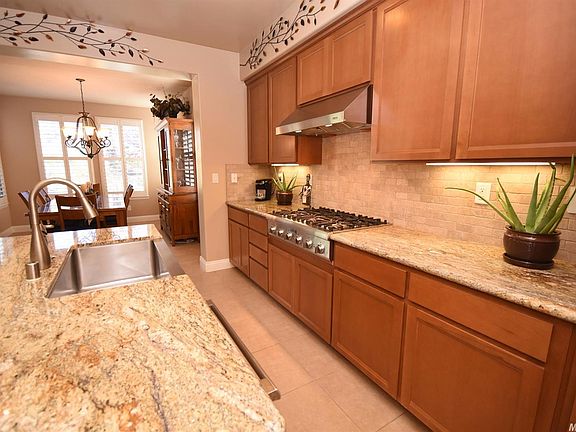 3rd image of 3539 Leonardo Way