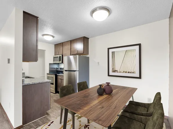 Burnsville Parkway Apartments