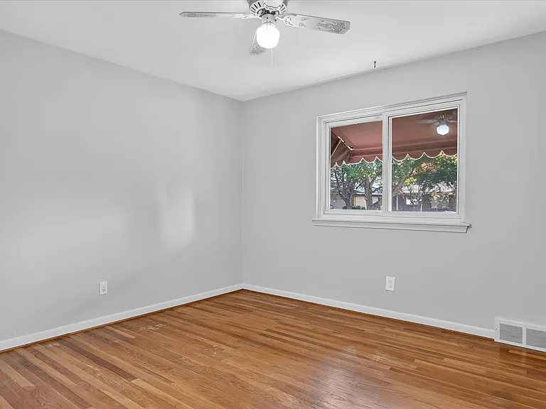 15109A Susanna St — Photo 16