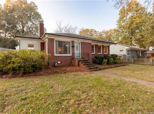 935 Cardinal Dr, Charlotte, NC