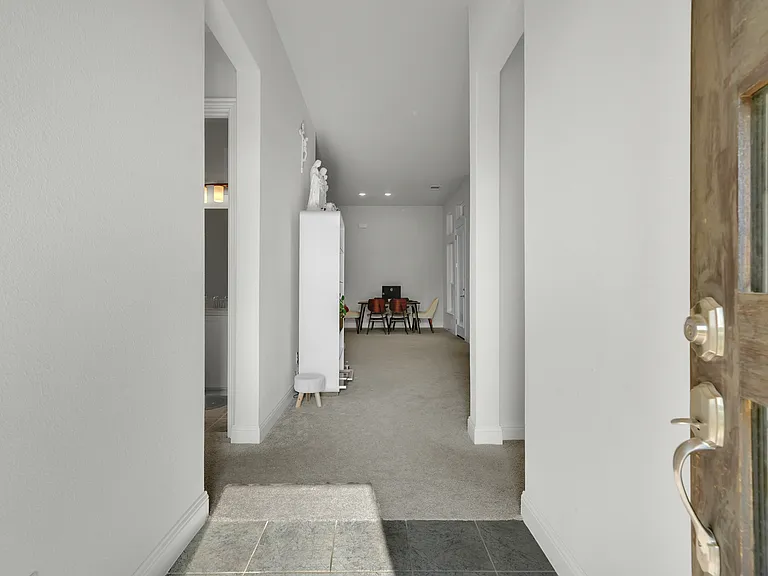 1505 Verbena Ln — Photo 4