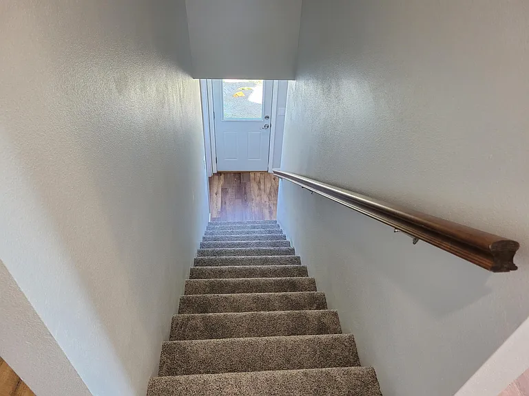 2256 Fairfax Dr — Photo 12