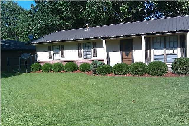 1st image of 106 Brookwood Dr