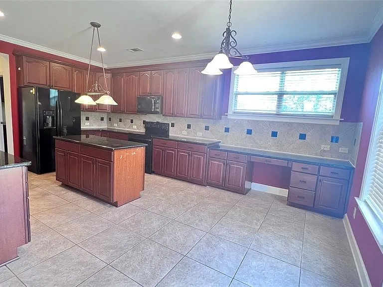 9207 Albury Ct — Photo 5