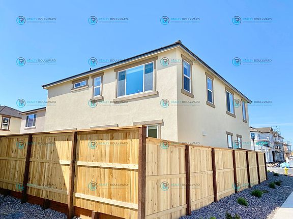 4th image of 1127 Winter Hawk Way