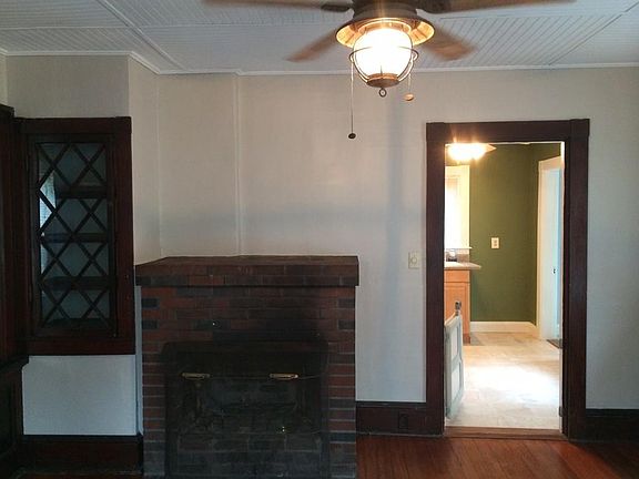 2nd image of 406 Main St