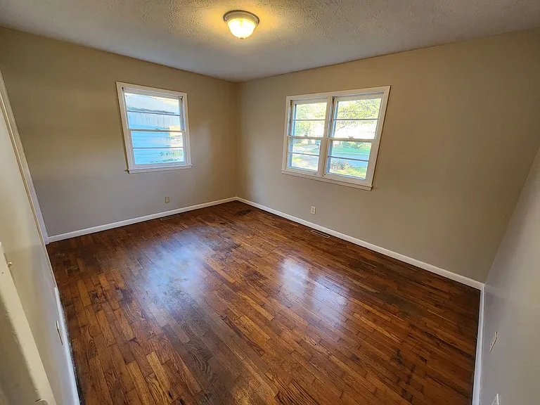 1319 S Prince Ln — Photo 13