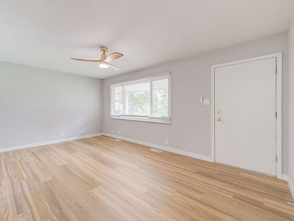 2nd image of 2303 Ida Dr