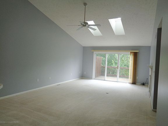 3rd image of 1820 Willow Creek Dr #43
