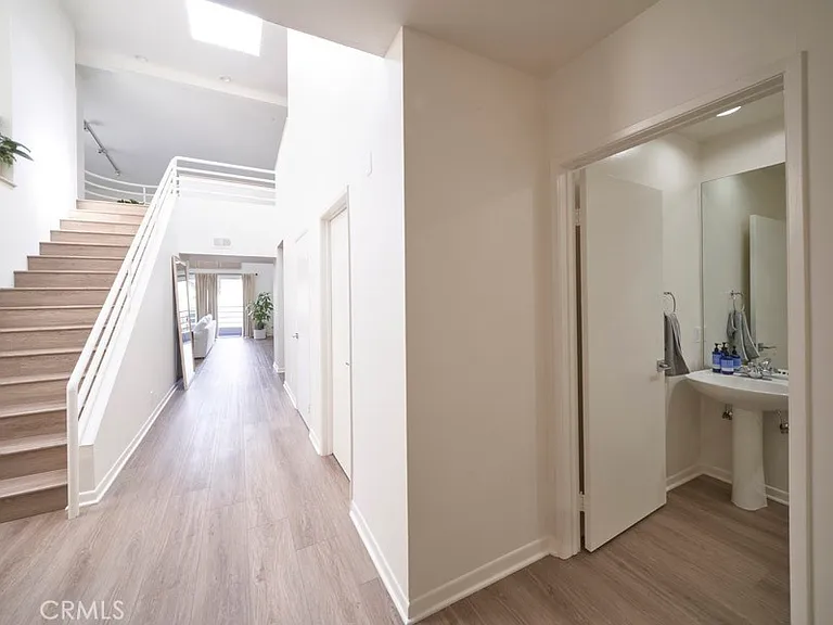 1617 S Beverly Glen Blvd #303 — Photo 27