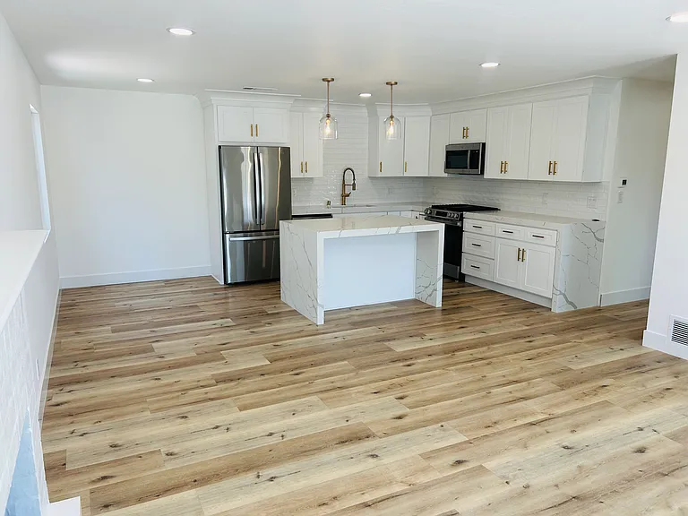 6281 Balmoral Dr — Photo 12