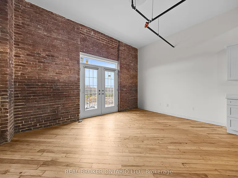 150 Mill St #116 — Photo 10