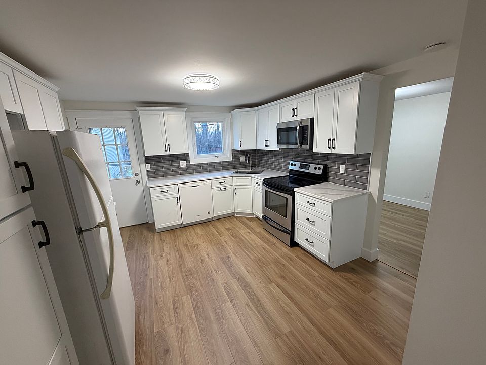 1st image of 157 Marine Dr #2