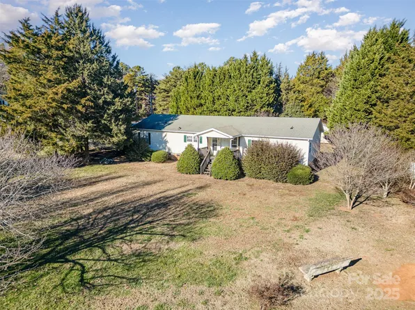 105 Shall Mar Ln, Mooresville, NC 28117