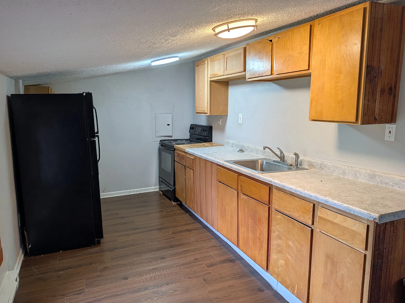 2 bed, 900 sqft, $1,200 — Photo 3